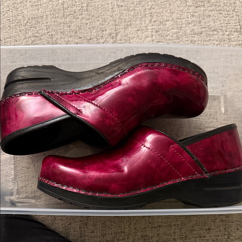 Sanita Burgundy Women's Clogs